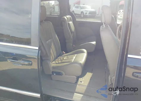 2016 Chrysler Town & Country Touring from USA, damaged, VIN 2C4RC1BG0GR300670